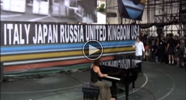 She Was Singing A Song When Somone Walked On Stage And Joined In. The Result Will Blow Your Mind