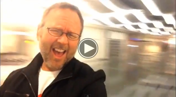 What To Do When You’re Stuck Alone In An Airport? Watch This!