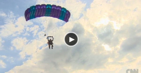 To Mark 70th Anniversary This 93 Year Old WWII Vet Jumps Into Normandy