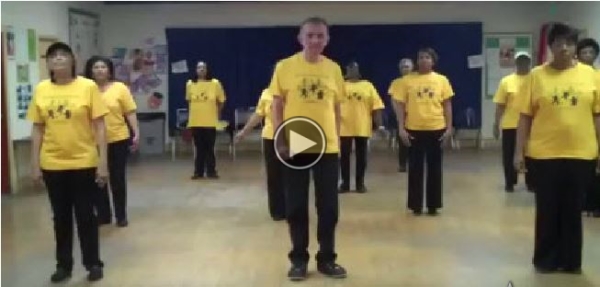 This 70 Year Old Man Has Some SMOOTHE Dance Moves.