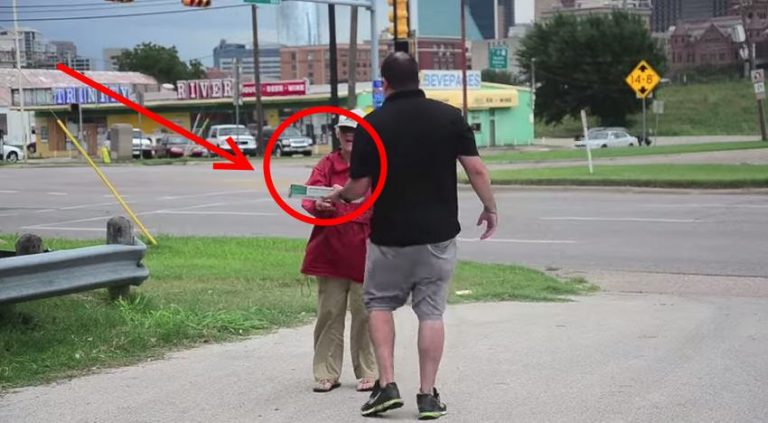 What These Guys Do With The 36 Pizzas They Ordered, Will Aamaze You