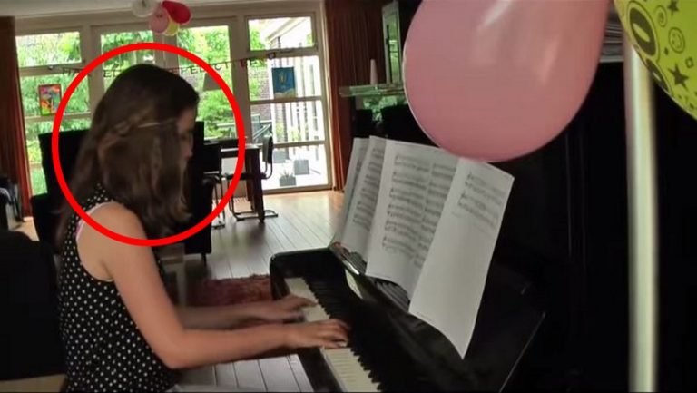 This Girl Plays The Downton Abbey Theme Perfectly..