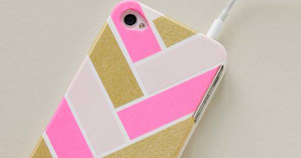 The Coolest Phone Cases Don’t Come From A Store…Here’s 15 To Make Yourself