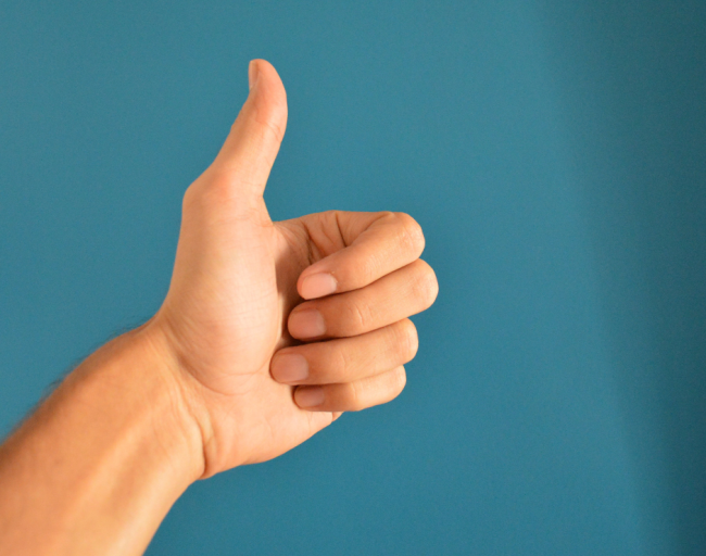 a strong thumb e1708294316428 650x512 What Your Hands Say About Your Personality